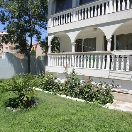 Spacious Bravo1 Apartment *