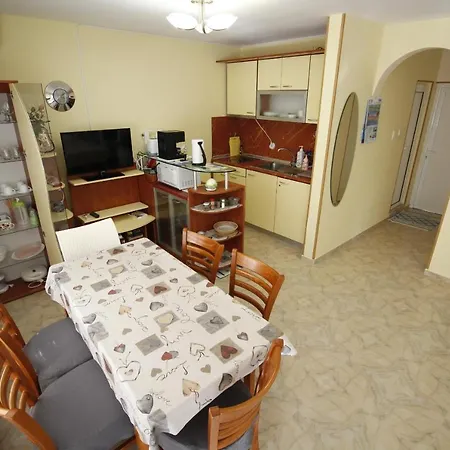 Spacious Bravo1 Apartment